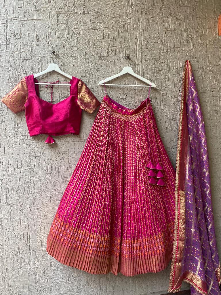 Pink Bandhani Lehenga – myRiti
