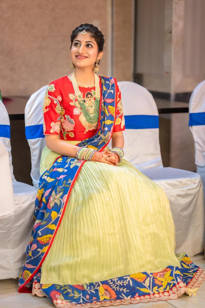 Red & Pista Green Tissue Lehenga