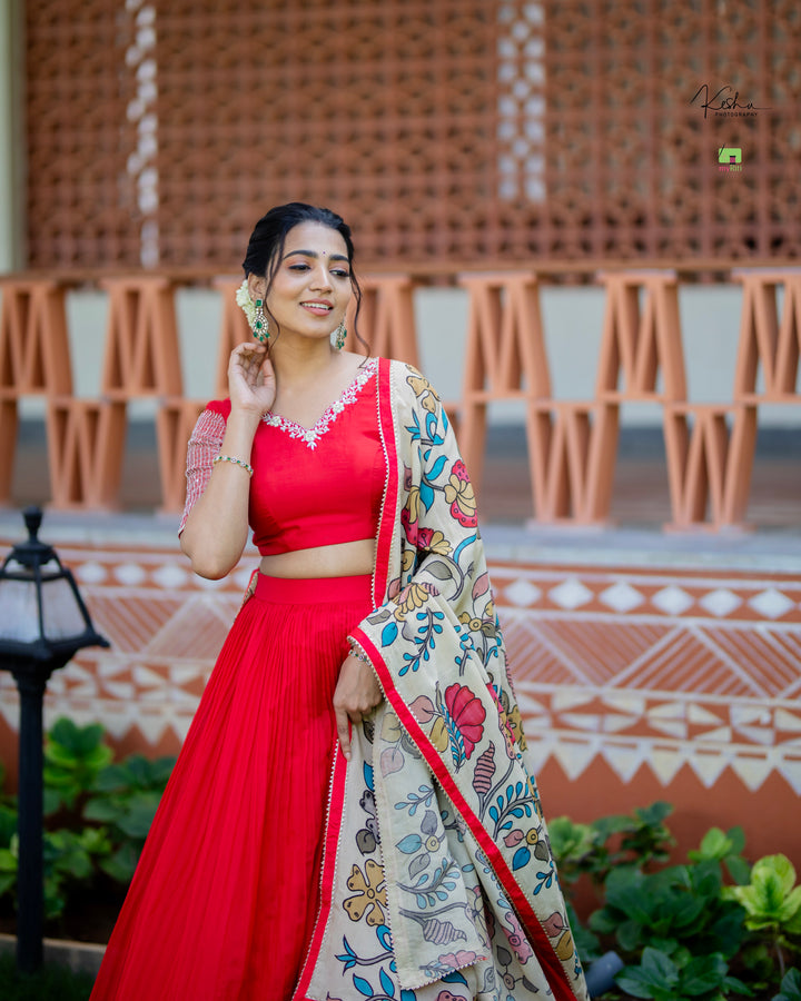 Elegant Mangalgiri Lehenga available at MyRiti, showcasing traditional weaving in vibrant colors. Ideal for those seeking a blend of classic and contemporary styles in online lehengas