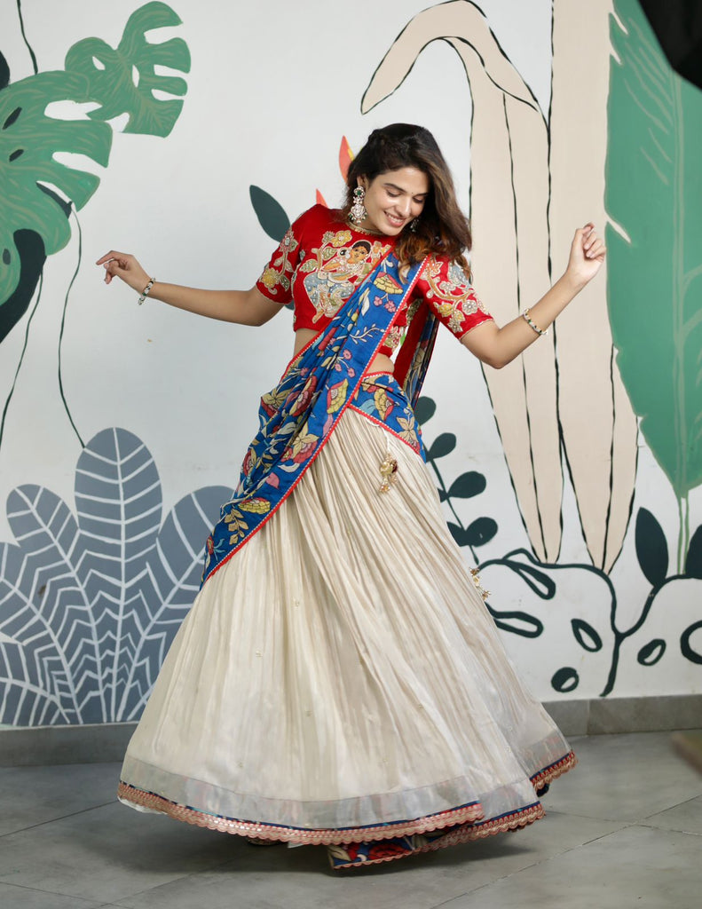 BK KALAMKARI HALF SAREE SPAICIAL”* A super charming Off white kalamkari  half saree paired with a wonderful golden zari PINK dhavani!The… | Instagram