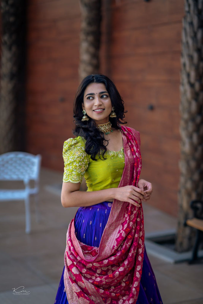 Buy Vishnu Weaves Women's Rama Paithani Silk Zari Woven Saree with  Unstitched Blouse Online at Best Price | Distacart