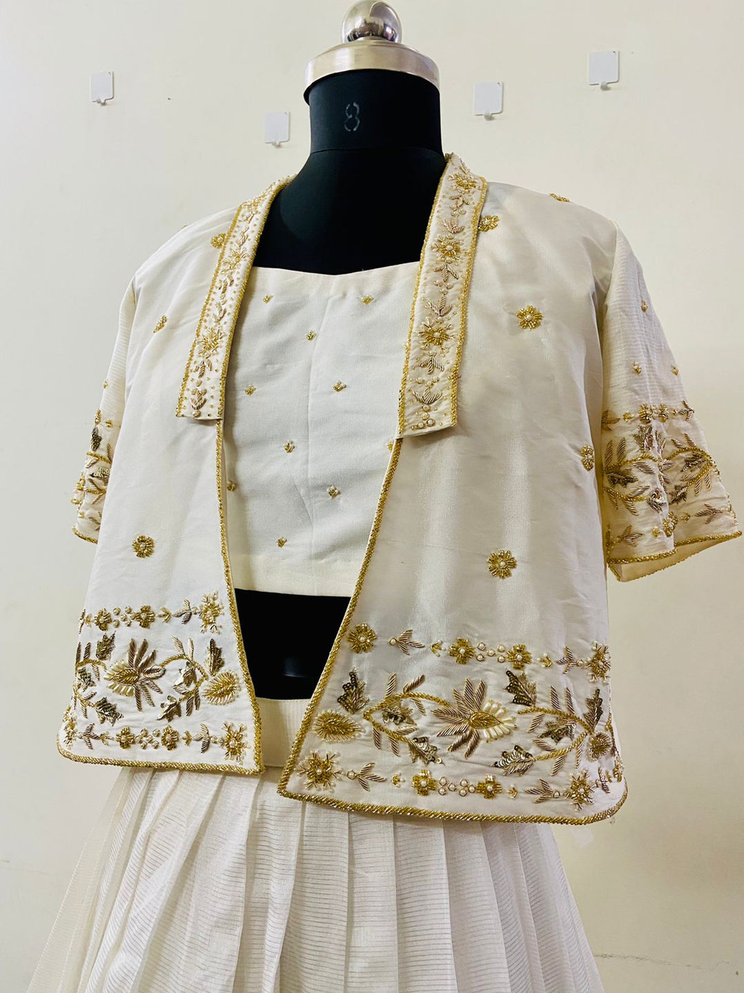 Halfwhite Mangalgiri Silk Lehenga