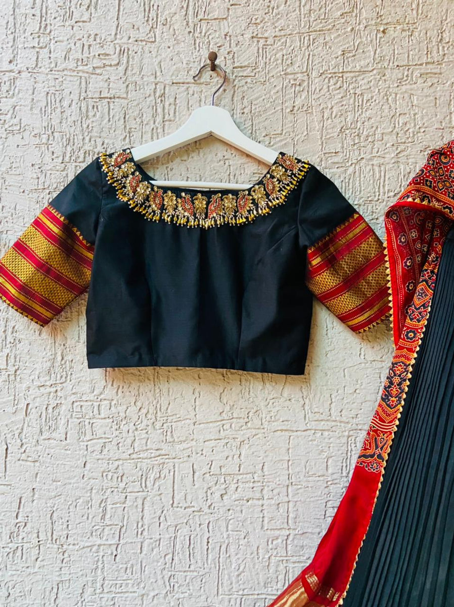 Black Pure Silk Narayanpet Lehenga – myRiti
