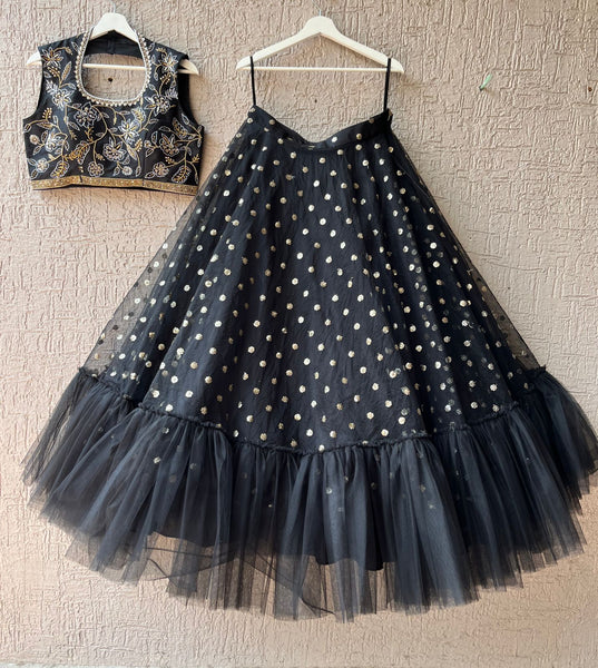 Elegant Handworked Black Lehenga from MyRiti, featuring exquisite artisanal embroidery. Ideal for those seeking sophisticated and unique Indian wear online.